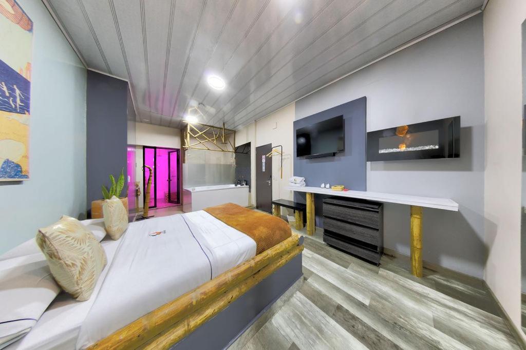 Hotel Zensual